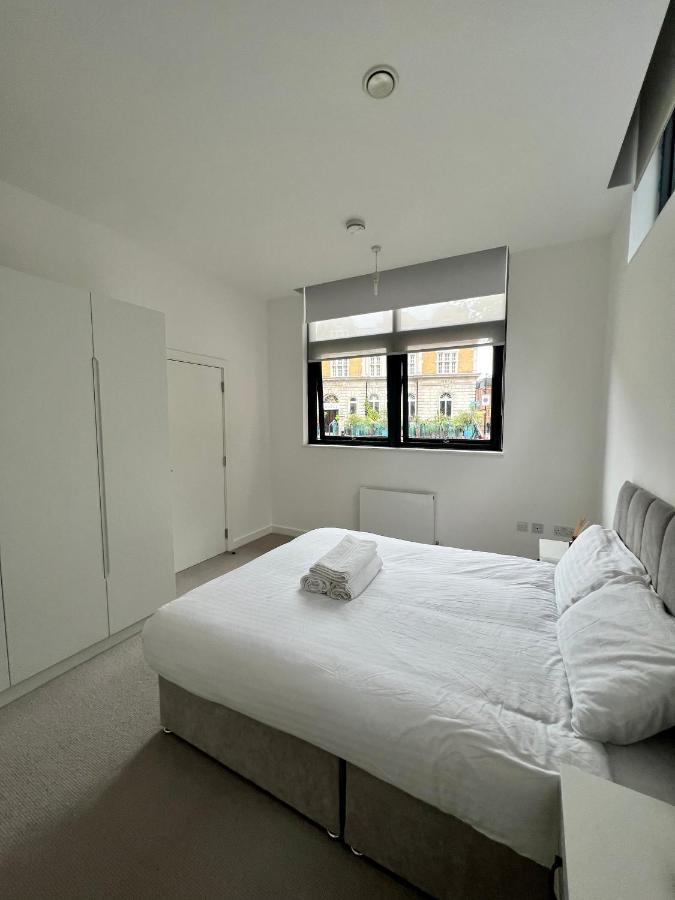Luxury Modern 1 Bed Apartment Лондон Экстерьер фото